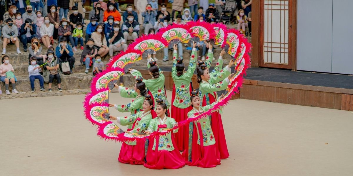How K-Pop Dance Is Redefining Worldwide Movement Trends