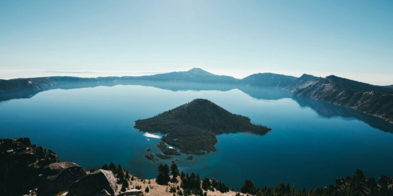 Crater Lake: A Journey into the Deep Natural Water Formation in the US